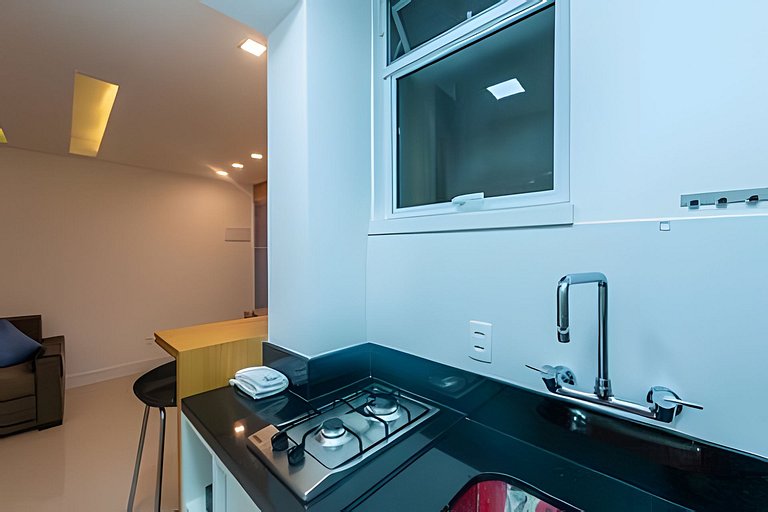 Apartamento Reformado em Copacabana | Porteira Fechada e Ide