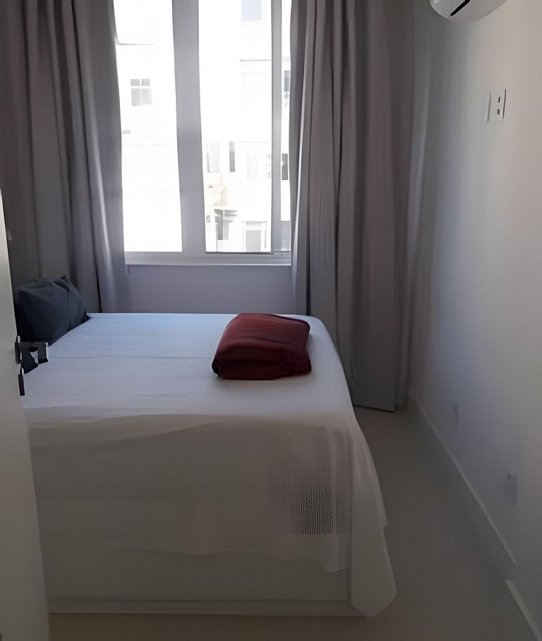 Apartamento Reformado em Copacabana | Porteira Fechada e Ide