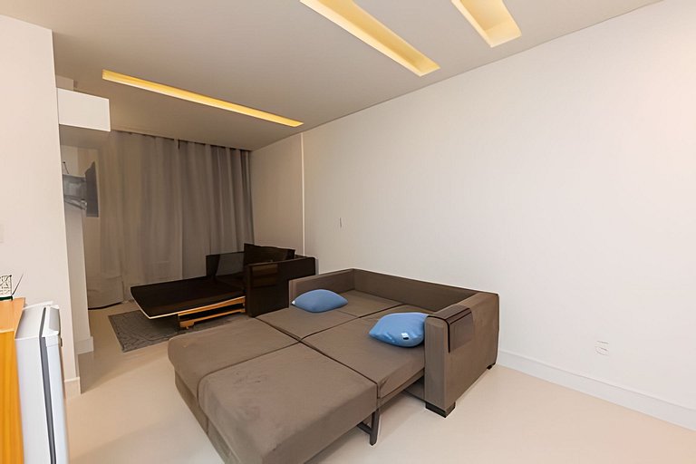 Apartamento Reformado em Copacabana | Porteira Fechada e Ide