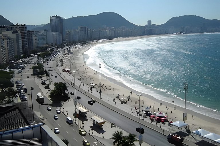 Conforto em Copacabana (2 Ar + Blackouts)