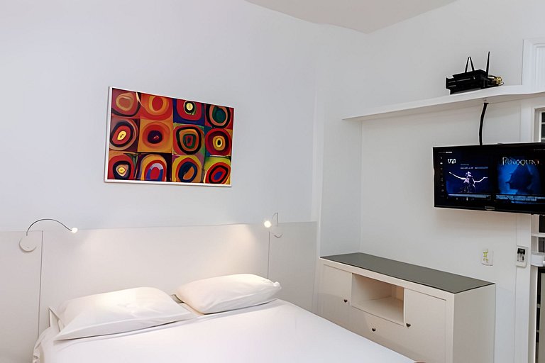 Studio Copacabana (Cama Queen + Lavanderia)