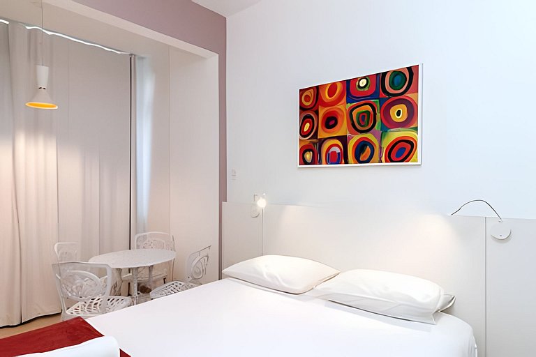 Studio Copacabana (Cama Queen + Lavanderia)