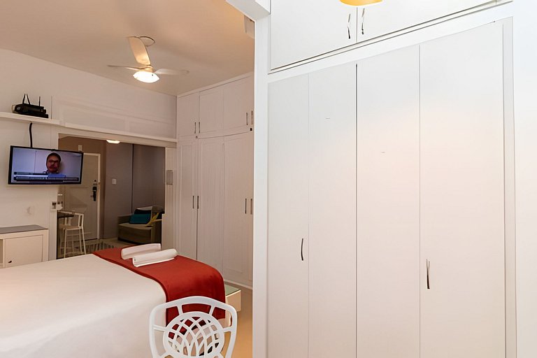 Studio Copacabana (Cama Queen + Lavanderia)