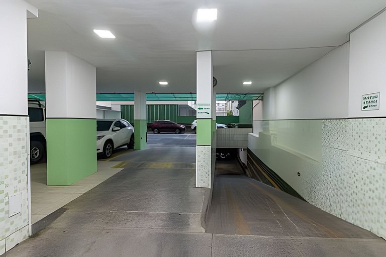 Apto 1km do Pão de Açúcar com Garagem e Lavanderia