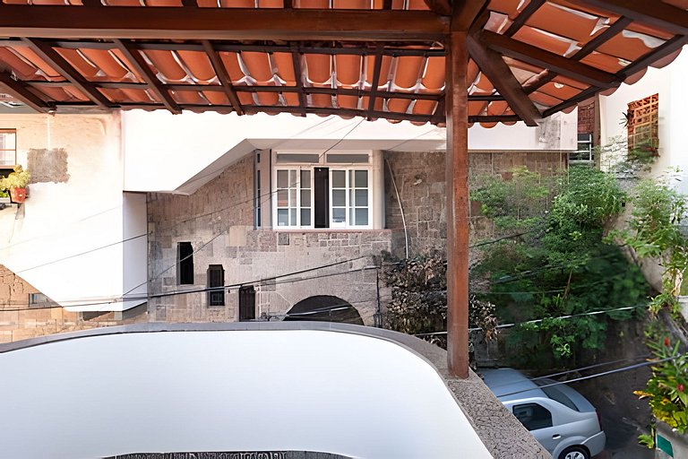 Casa em Copacabana - 2 suítes + 2 quartos