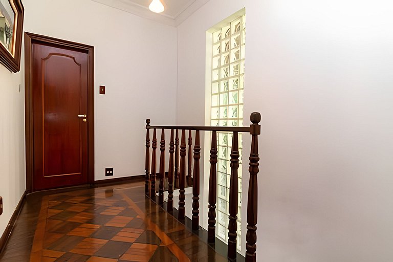 Casa em Copacabana - 2 suítes + 2 quartos