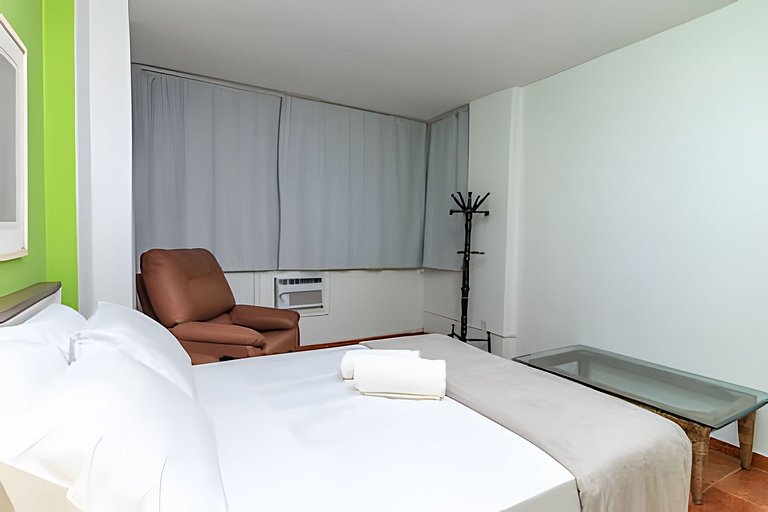 Praia de Copacabana | 3 Quartos + Vista pro Cristo