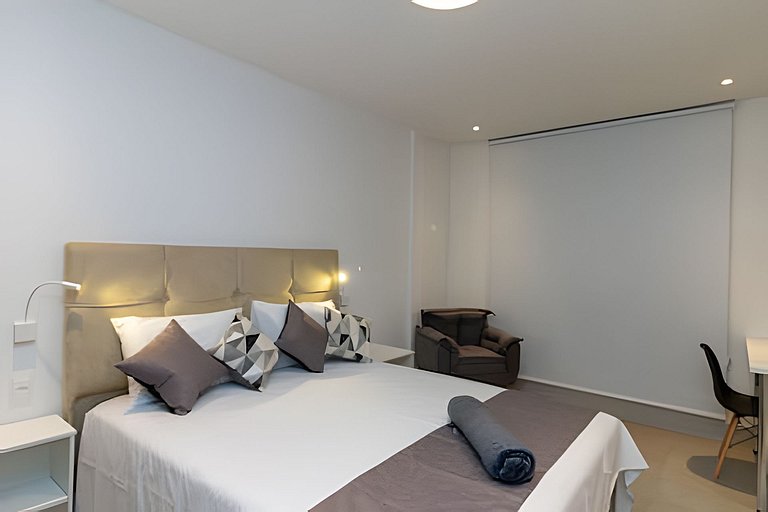 Apto Novo Arpoador – 4 Quartos, 200m Praia