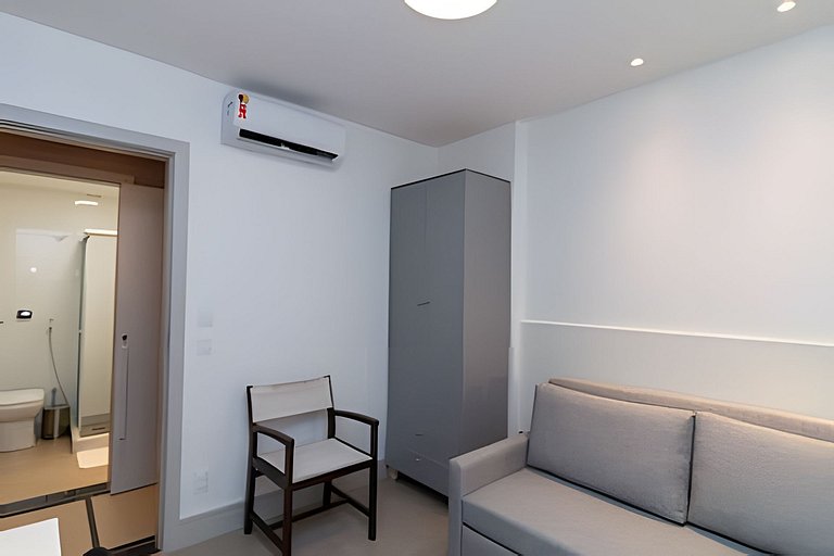 Apto Novo Arpoador – 4 Quartos, 200m Praia