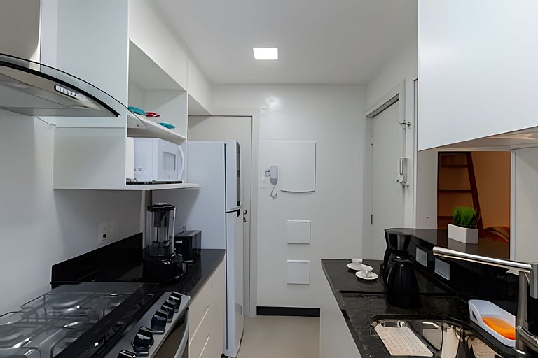 Apto Novo Arpoador – 4 Quartos, 200m Praia