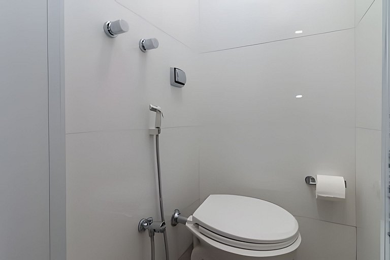 Apto Novo Arpoador – 4 Quartos, 200m Praia