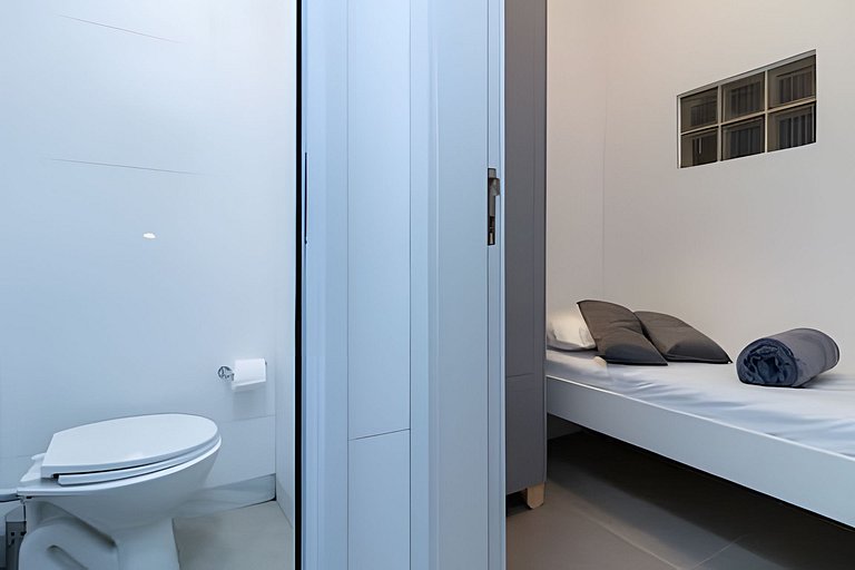 Apto Novo Arpoador – 4 Quartos, 200m Praia