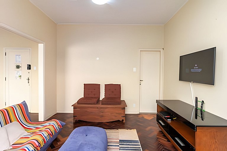 Apartamento Amplo c/ Suíte & Varanda Vista Mar