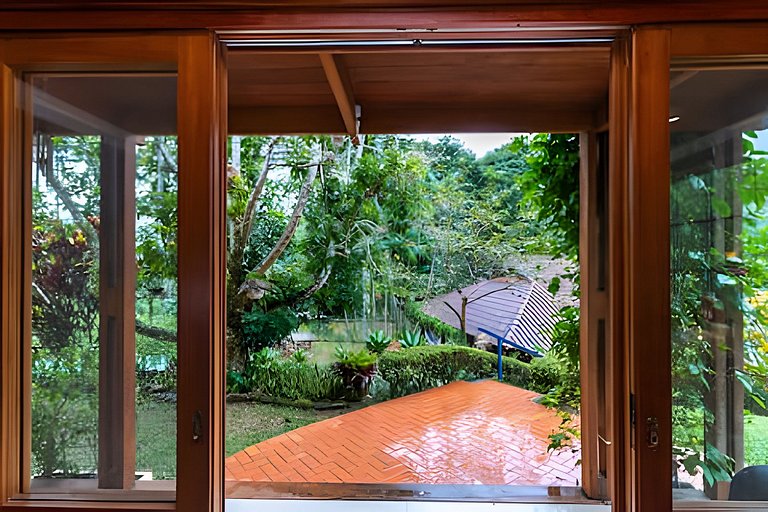 Casa Secretário - 3 Suítes, Piscina, Campo e Sauna