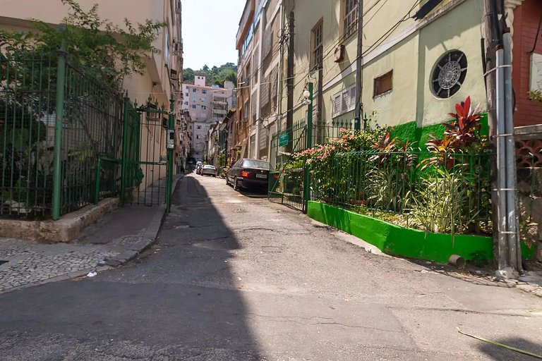 Casa em Copacabana - 2 suítes + 2 quartos