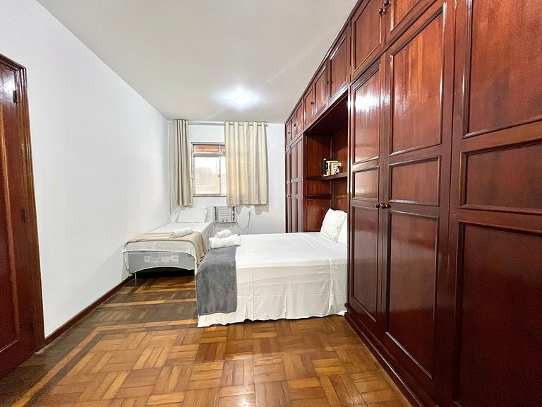 Casa em Copacabana - 2 suítes + 2 quartos