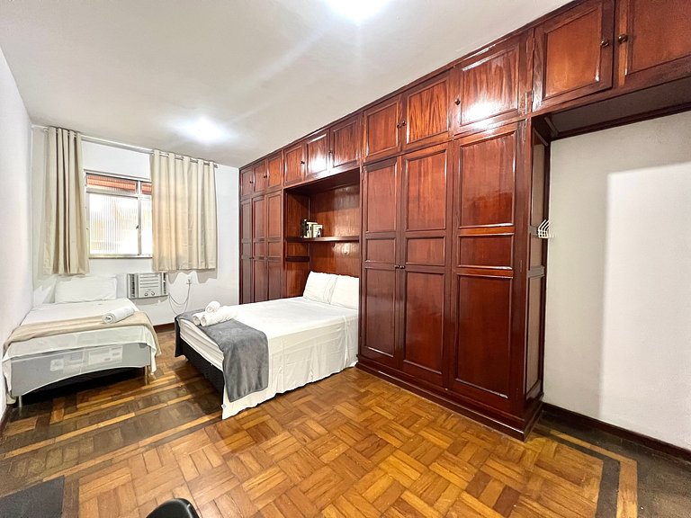 Casa em Copacabana - 2 suítes + 2 quartos