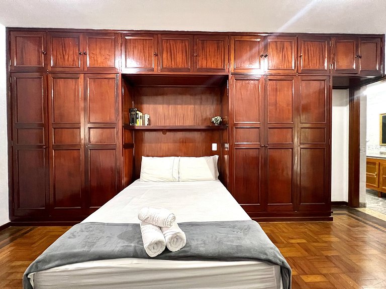 Casa em Copacabana - 2 suítes + 2 quartos