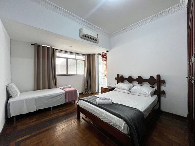 Casa em Copacabana - 2 suítes + 2 quartos