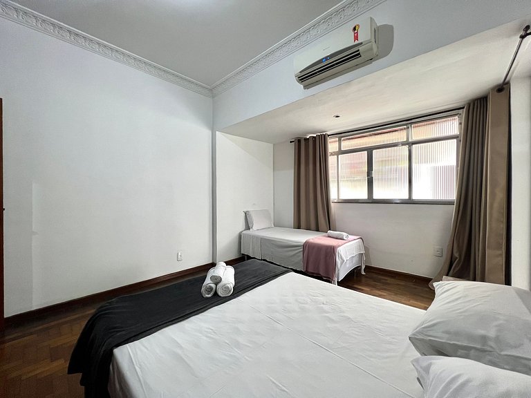 Casa em Copacabana - 2 suítes + 2 quartos