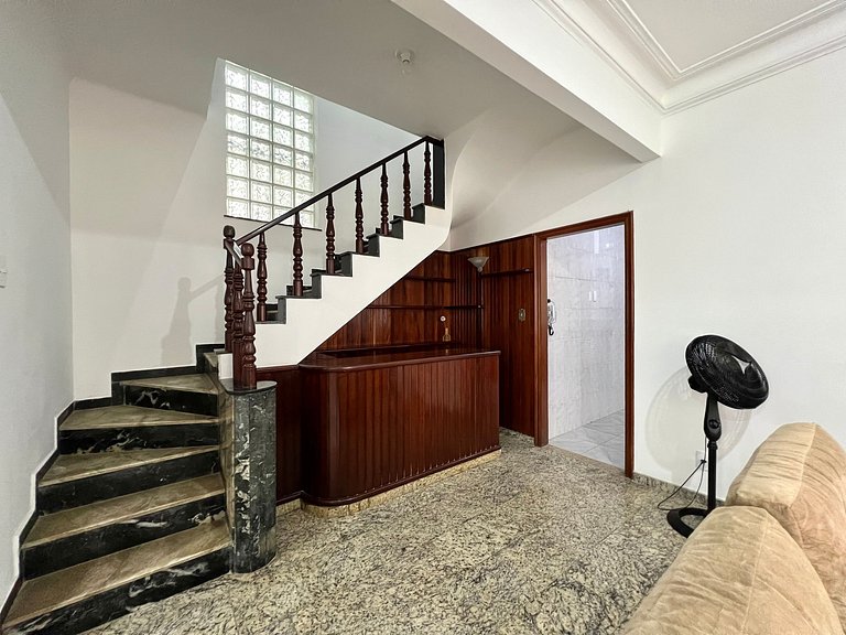 Casa em Copacabana - 2 suítes + 2 quartos