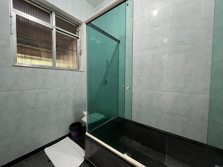 Casa em Copacabana - 2 suítes + 2 quartos