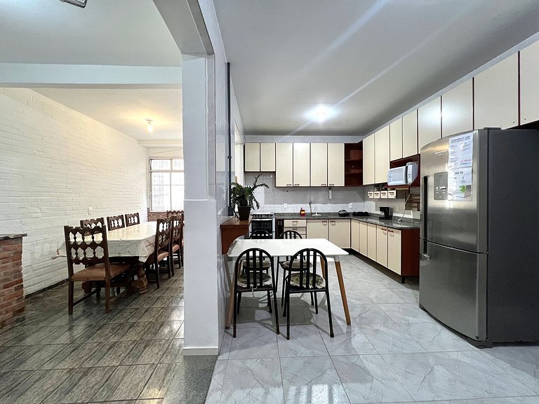 Casa em Copacabana - 2 suítes + 2 quartos