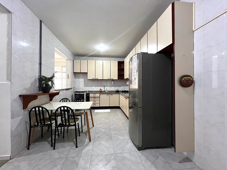 Casa em Copacabana - 2 suítes + 2 quartos