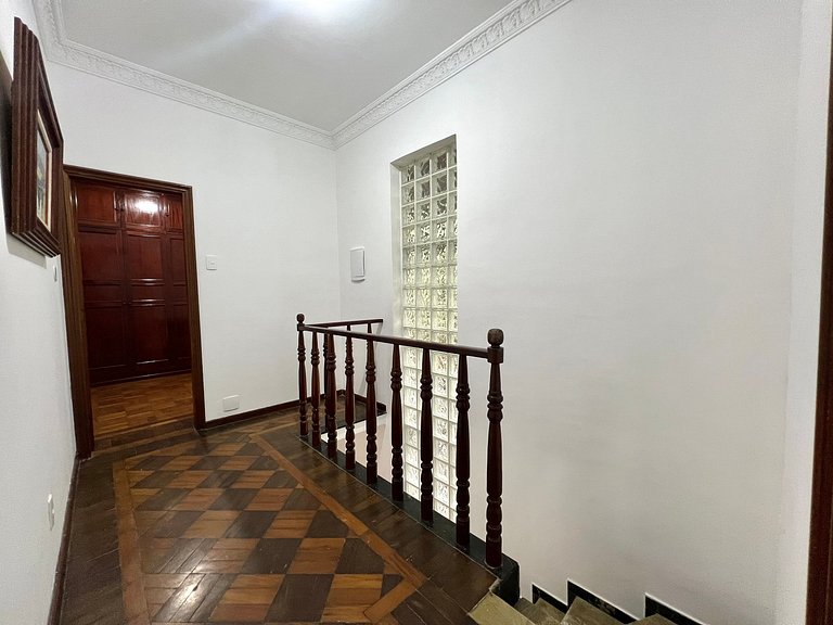 Casa em Copacabana - 2 suítes + 2 quartos