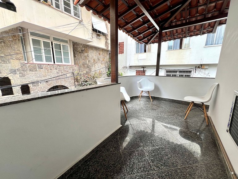 Casa em Copacabana - 2 suítes + 2 quartos