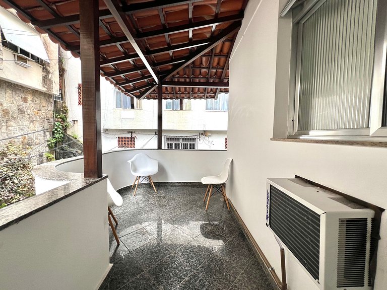 Casa em Copacabana - 2 suítes + 2 quartos