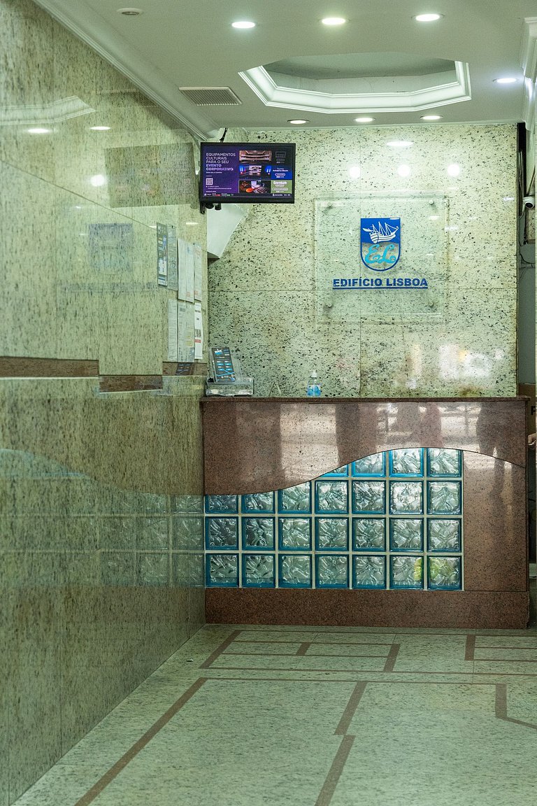 Studio Completo no Centro do Rio - Frente ao metrô