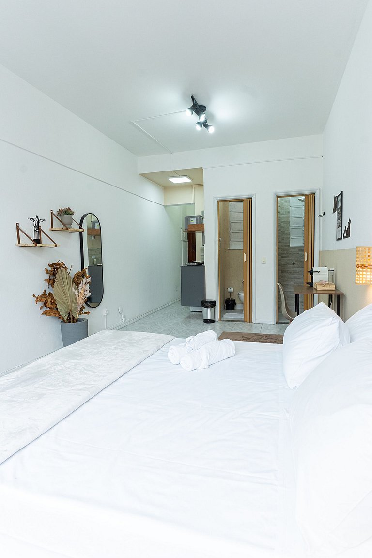 Studio Completo no Centro do Rio - Frente ao metrô