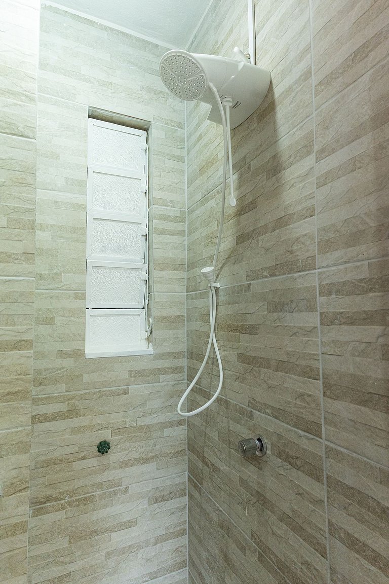 Studio Completo no Centro do Rio - Frente ao metrô