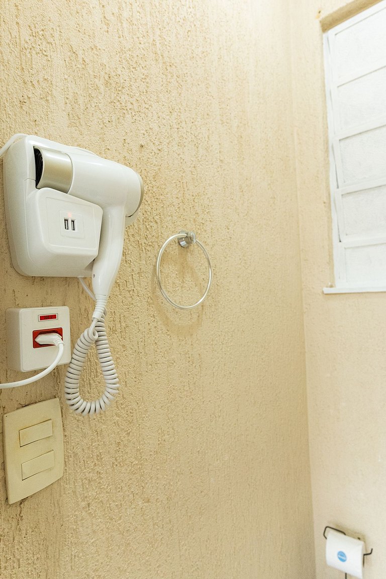 Studio Completo no Centro do Rio - Frente ao metrô