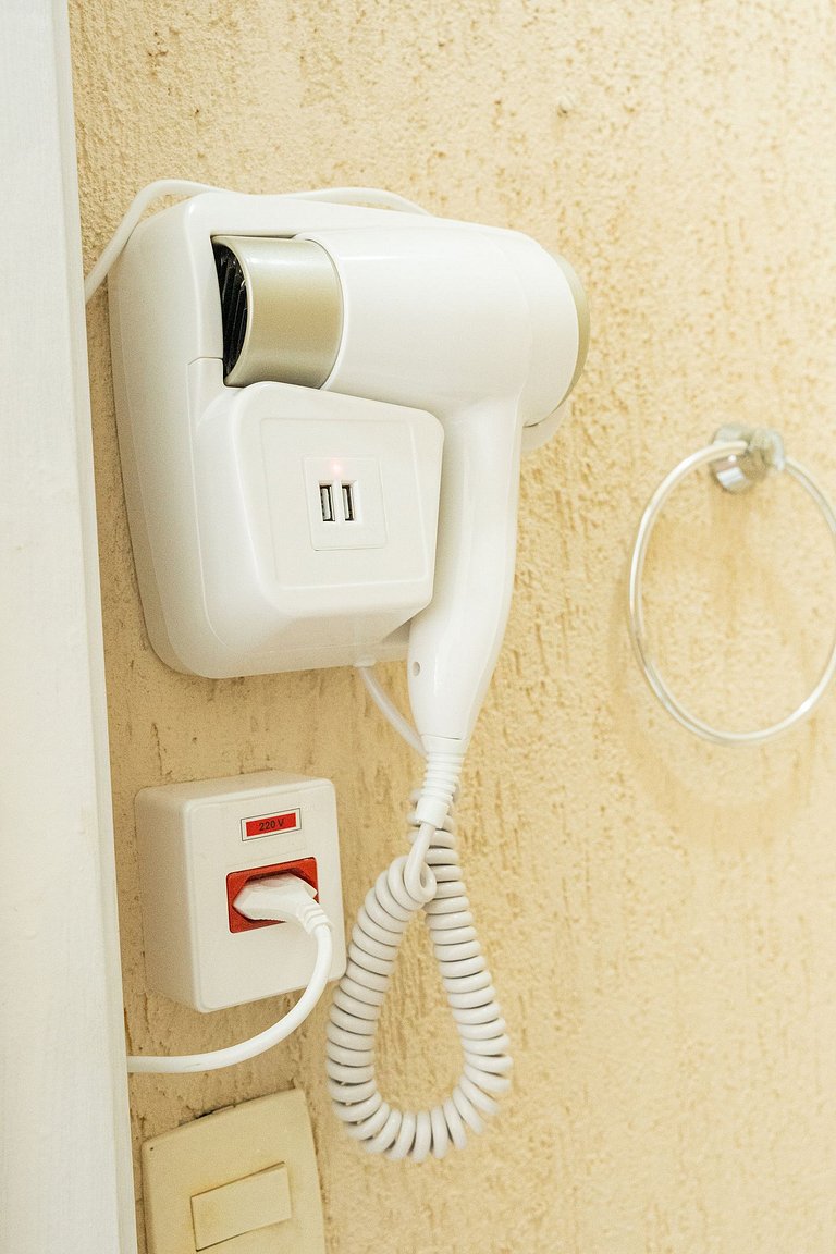 Studio Completo no Centro do Rio - Frente ao metrô