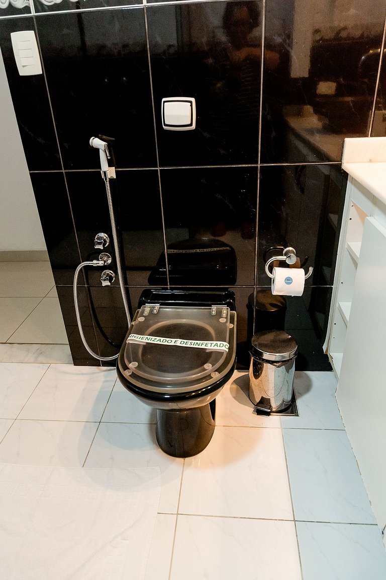 Apto Amplo Copacabana - 200m da praia c/ garagem