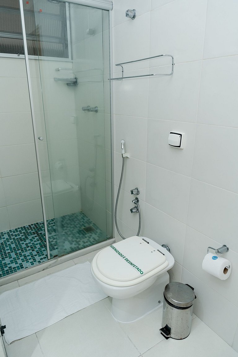 Apto em Copa com Jacuzzi, Garagem a 200m da Praia
