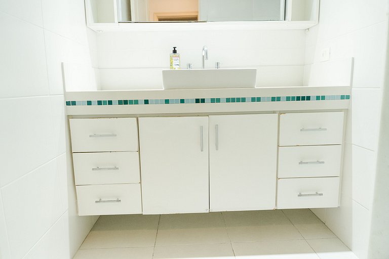 Apto em Copa com Jacuzzi, Garagem a 200m da Praia