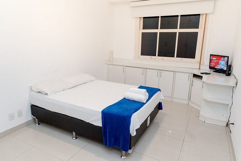 Apto em Copa com Jacuzzi, Garagem a 200m da Praia