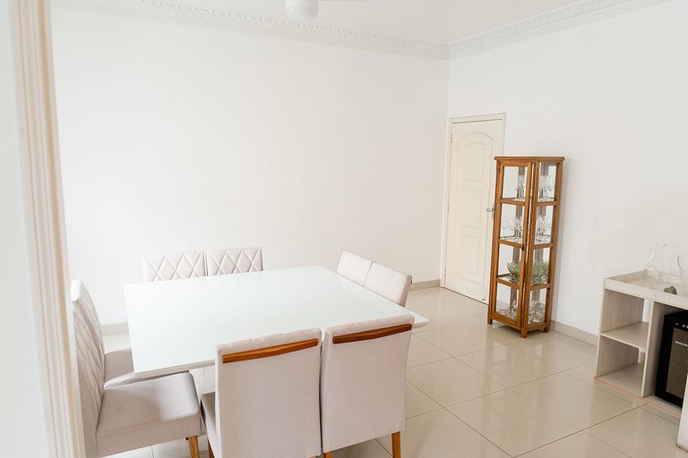 REVÉILLON em Copacabana - 200m da praia c/ garagem