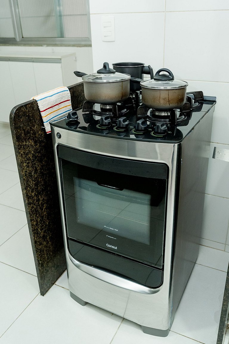 Apto em Copa com Jacuzzi, Garagem a 200m da Praia