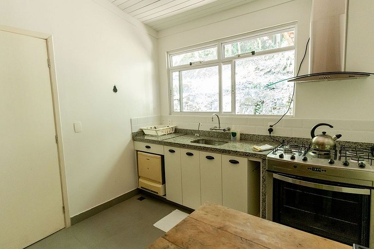 Casa Jardim Botânico - Piscina, Sauna e Natureza