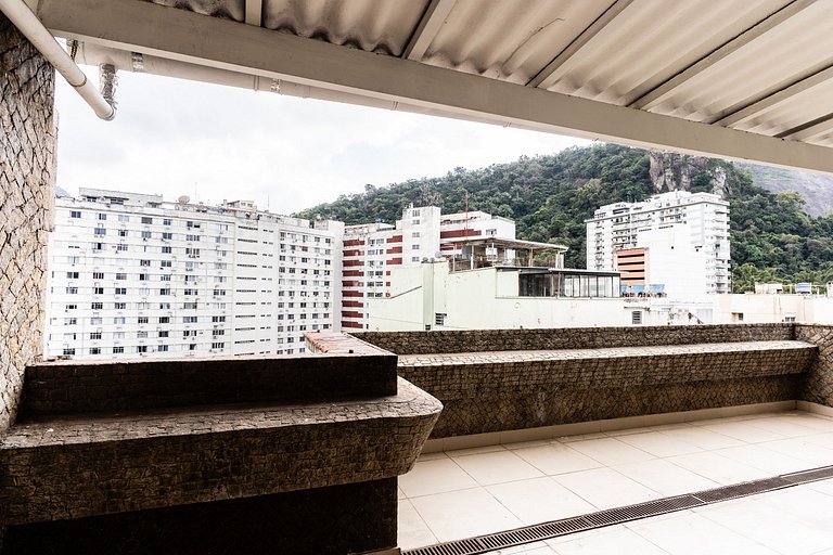 Cobertura Copa – 3 quartos, perto da Praia e Metrô