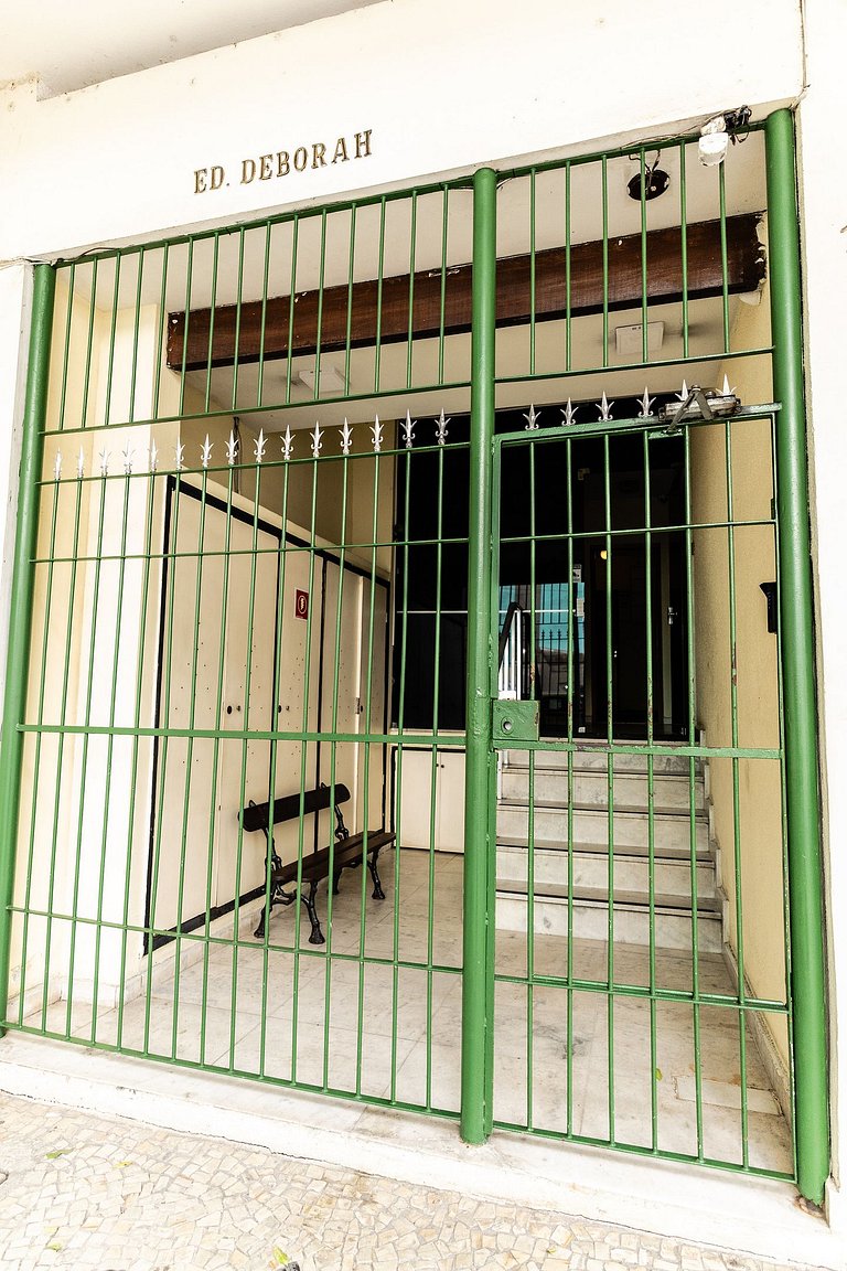 Cobertura Copa – 3 quartos, perto da Praia e Metrô