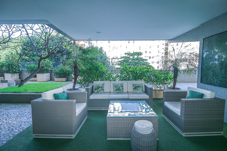 Flat no Humaitá com Piscina e Academia