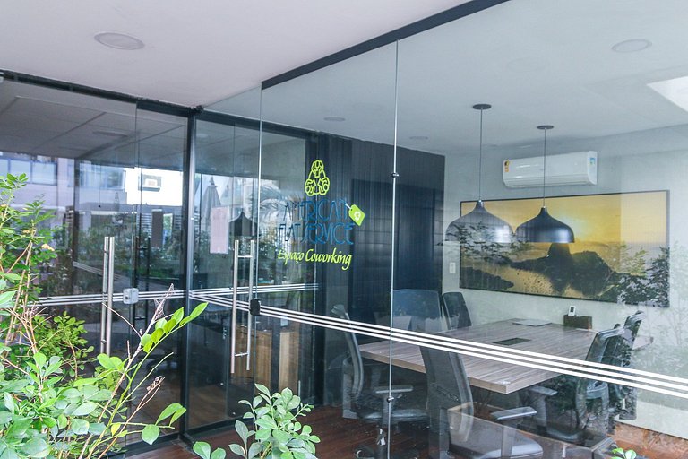 Flat no Humaitá com Piscina, Academia e Garagem