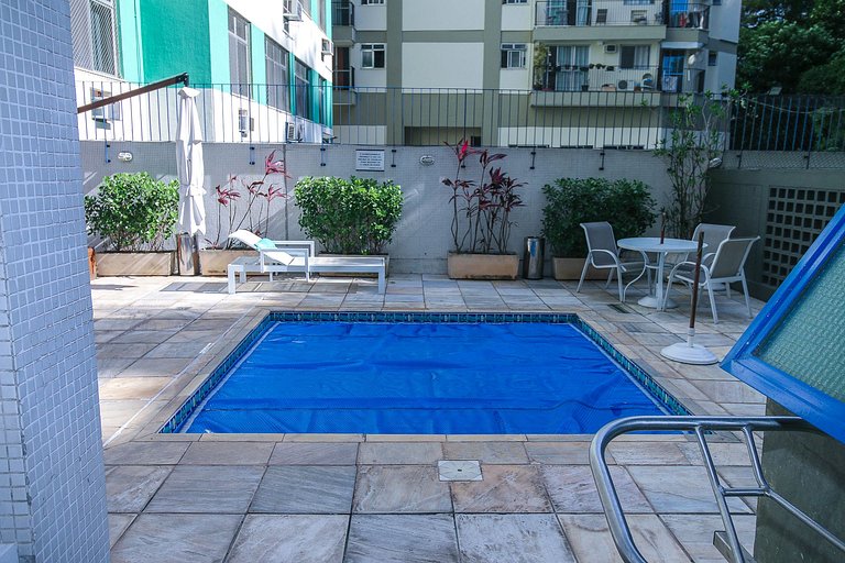 Flat no Humaitá com Piscina e Academia