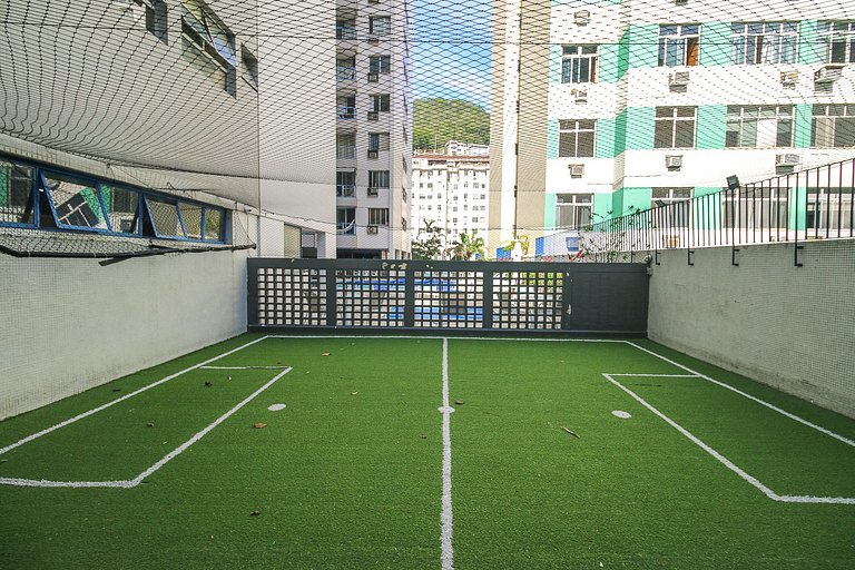 Flat no Humaitá com Piscina, Academia e Garagem