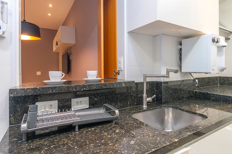 Apto no Arpoador - 1 suíte + 2 Quartos + Lava&Seca